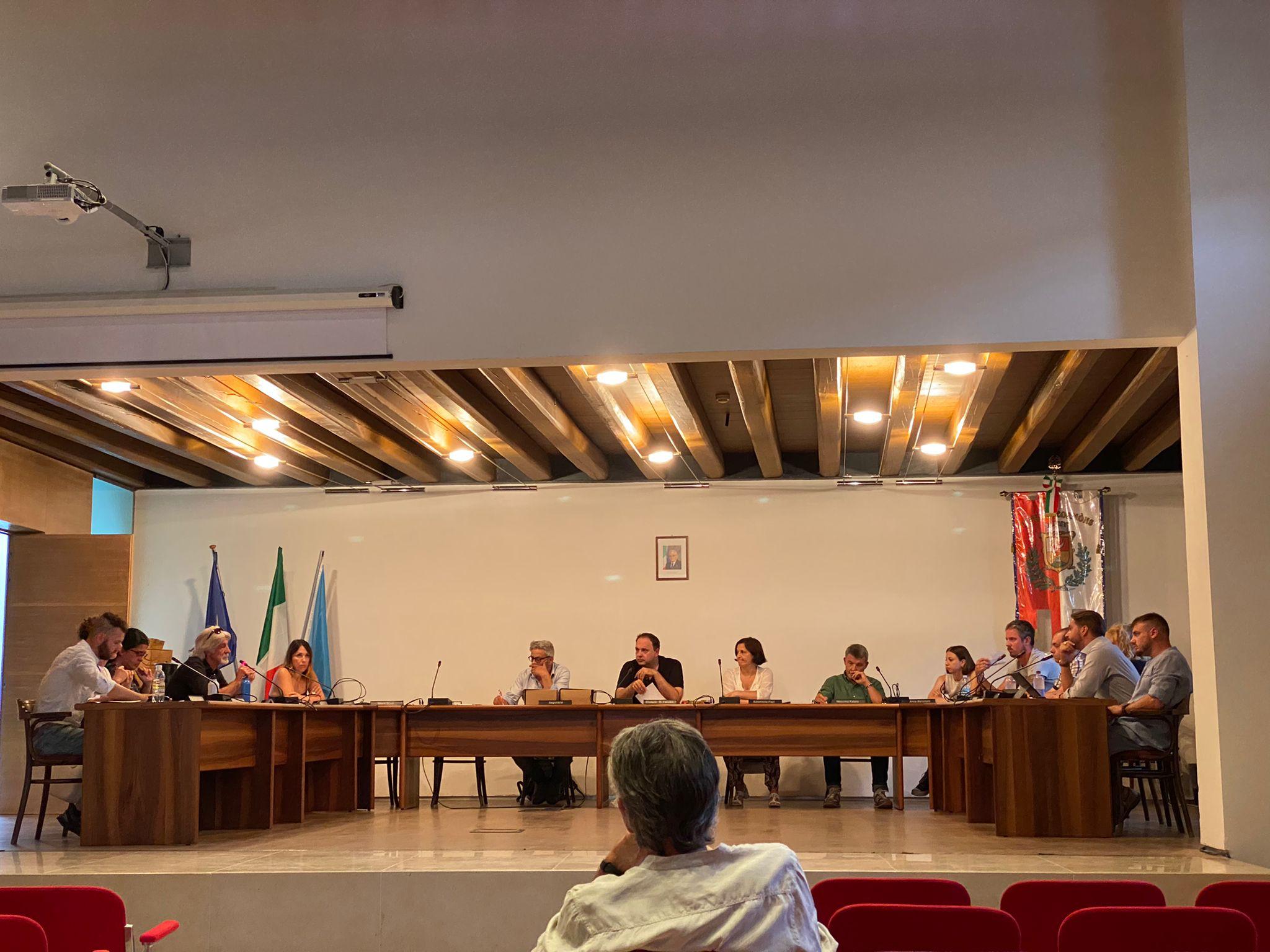 Immagine per Avanzo di bilancio a 2 milioni a Cormons, critiche sui costi energia